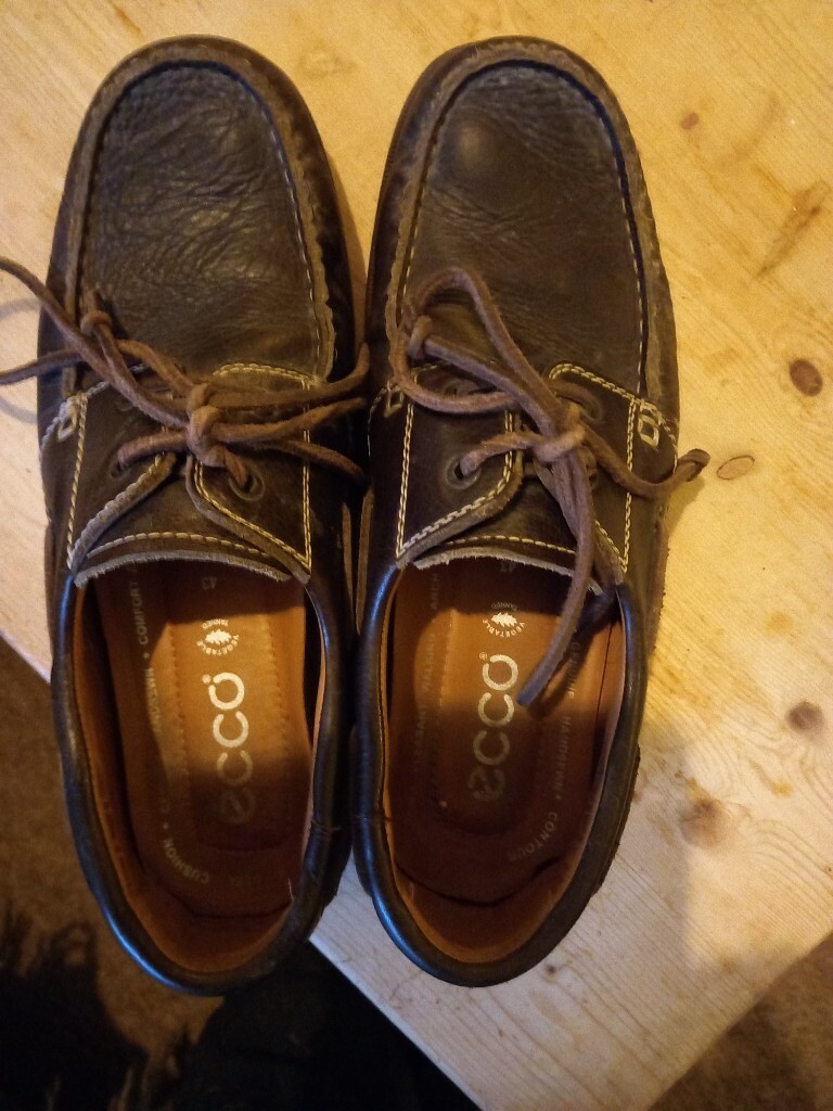 ecco boat shoes